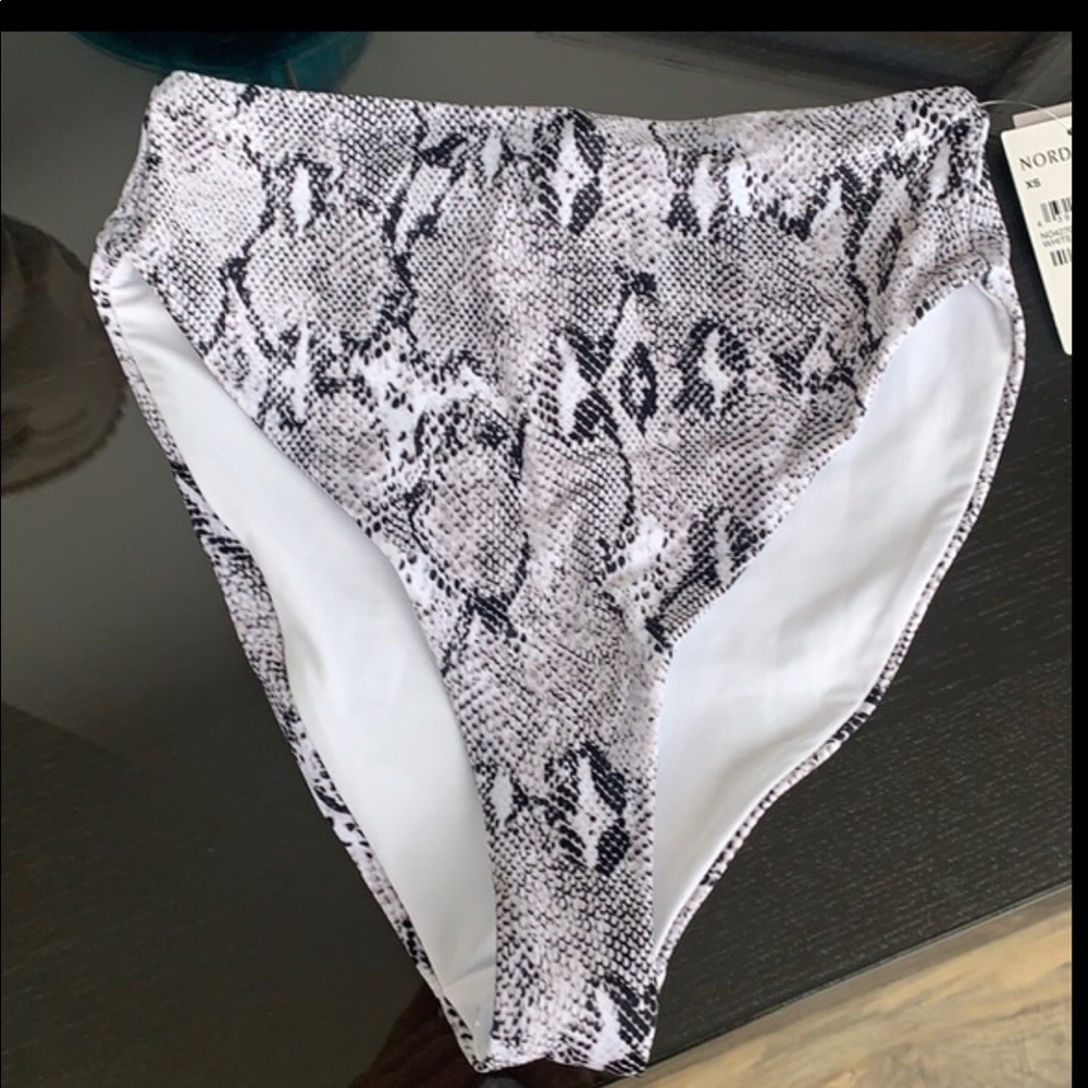 Bikini high waisted bottom